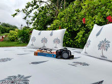 Load image into Gallery viewer, Hand block printed Bedsheet Set with 2 Pillow Covers - INDIAN SUMMER
